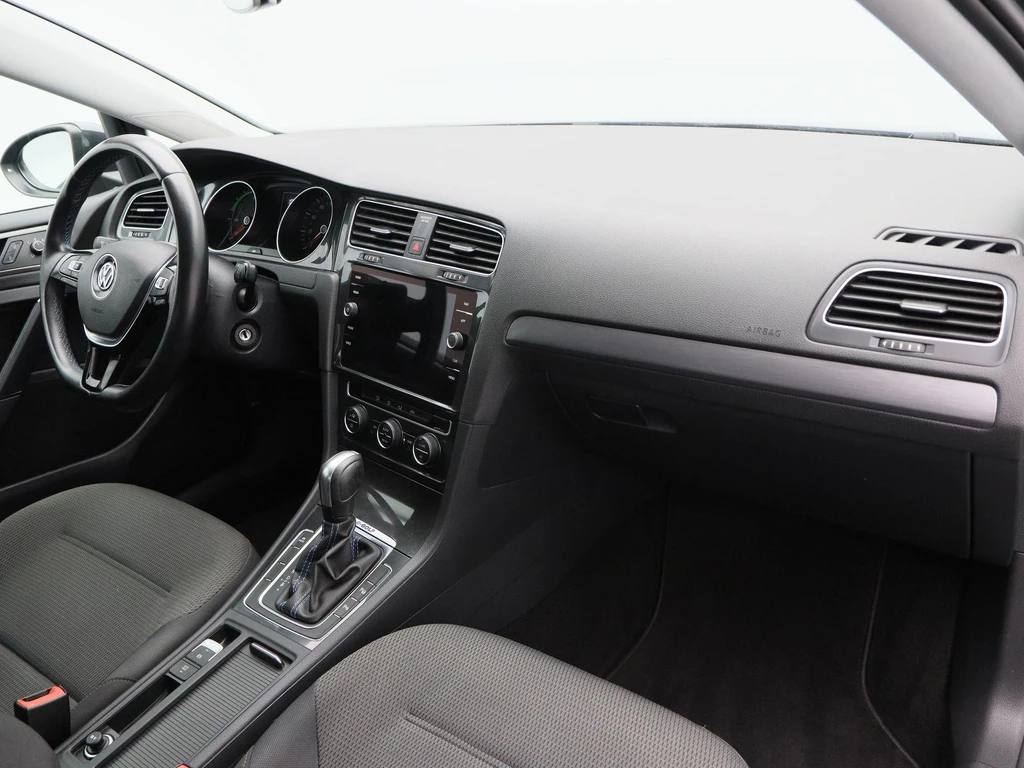 Volkswagen e-Golf – foto 35