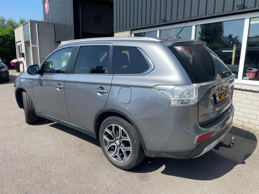 Mitsubishi Outlander – foto 3