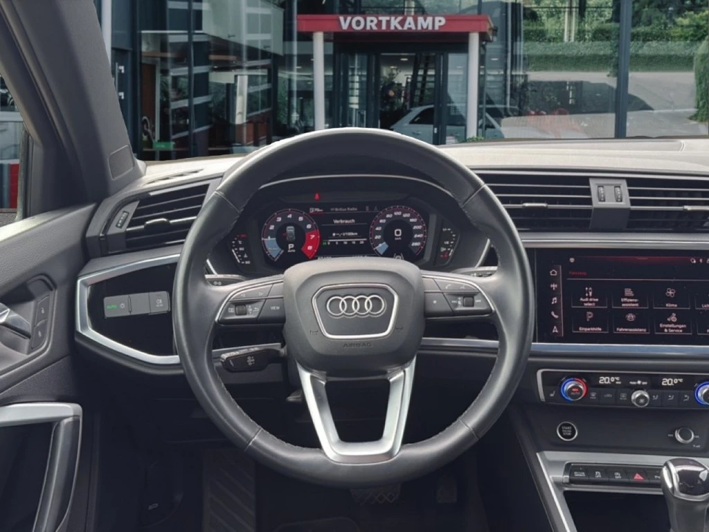 Audi Q3 – foto 16