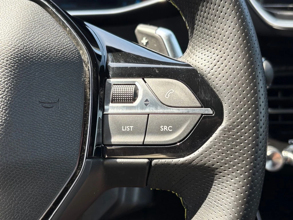 Peugeot 208 – foto 14