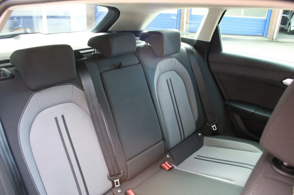 SEAT Leon – foto 8