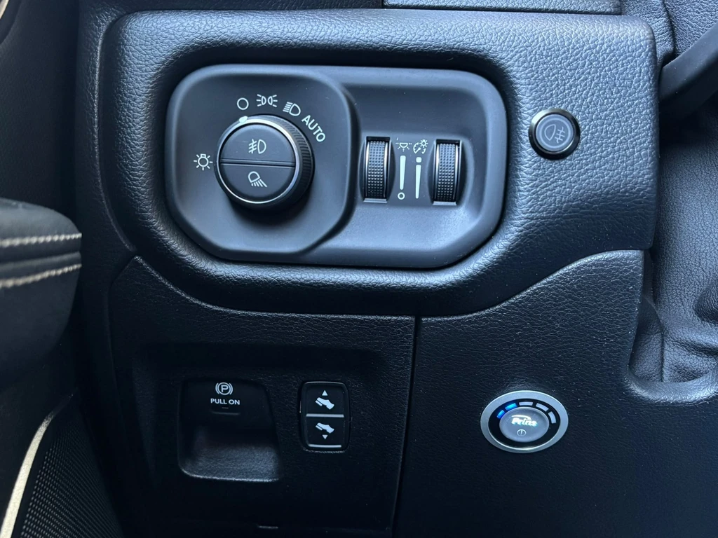 Dodge Ram 1500 – foto 38