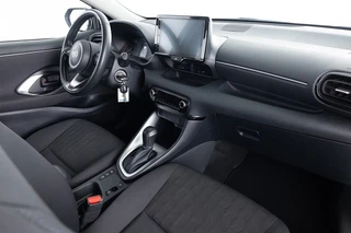Toyota Yaris – thumbnail 8