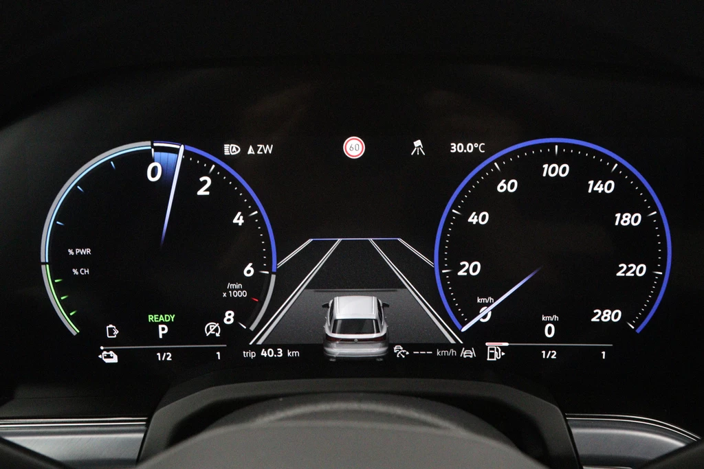 Volkswagen Touareg – foto 17