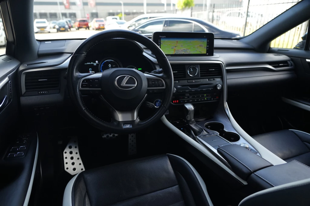 Lexus RX – foto 13