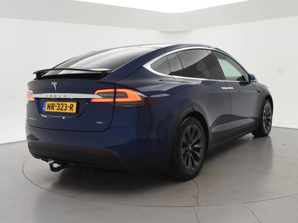 Tesla Model X – foto 8