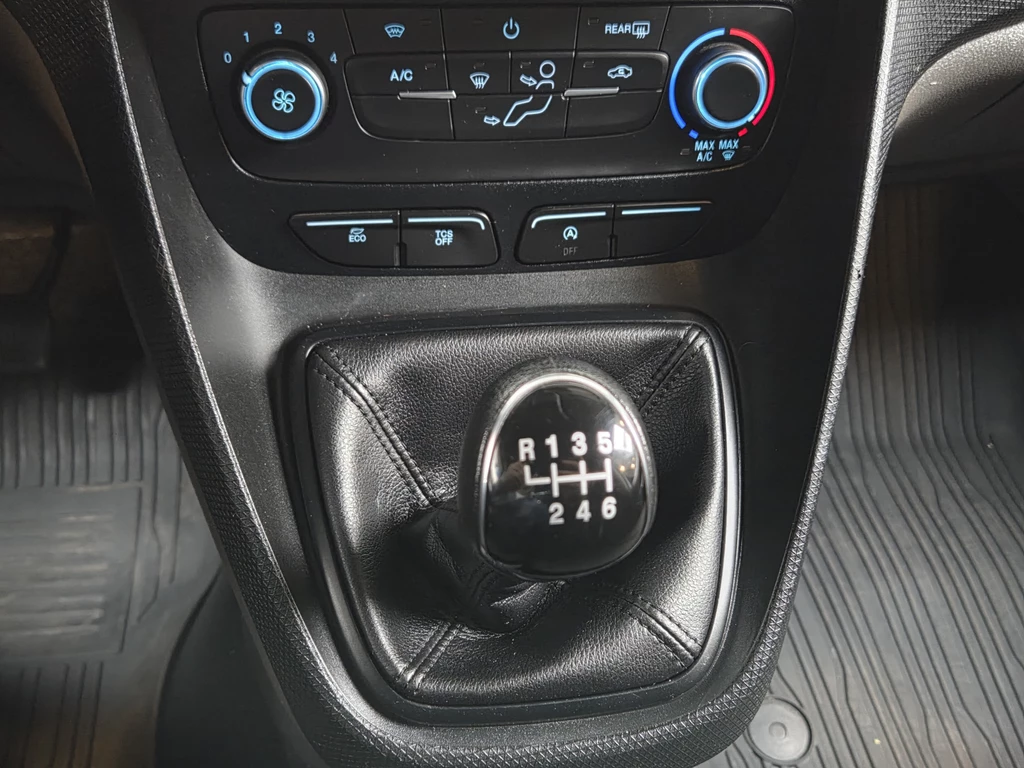 Ford Transit Connect – foto 31