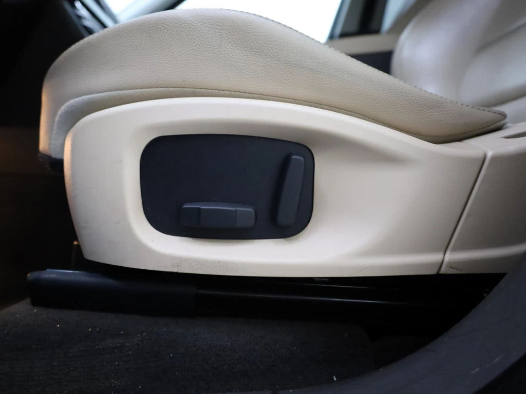 Jaguar F-PACE – foto 27