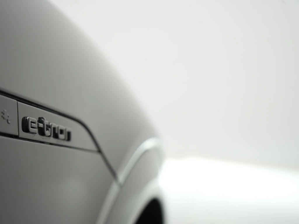 Audi Q8 Sportback e-tron – foto 71