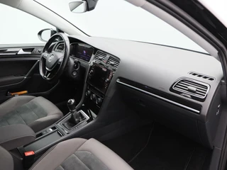 Volkswagen Golf – thumbnail 36