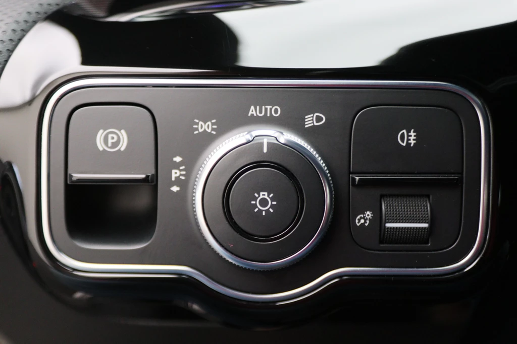 Mercedes-Benz CLA – foto 33