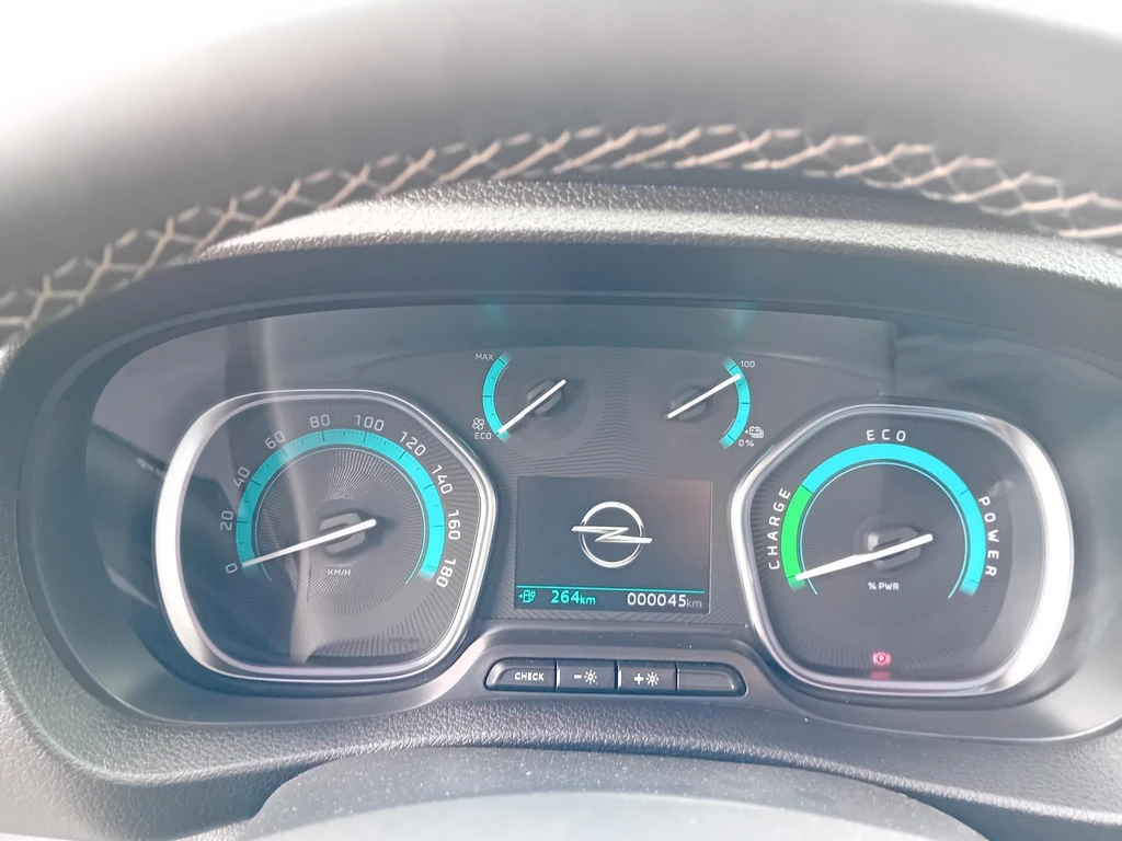 Opel Vivaro-e – foto 15