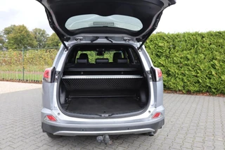 Toyota RAV4 – thumbnail 18