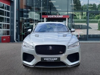 Jaguar F-PACE – thumbnail 8