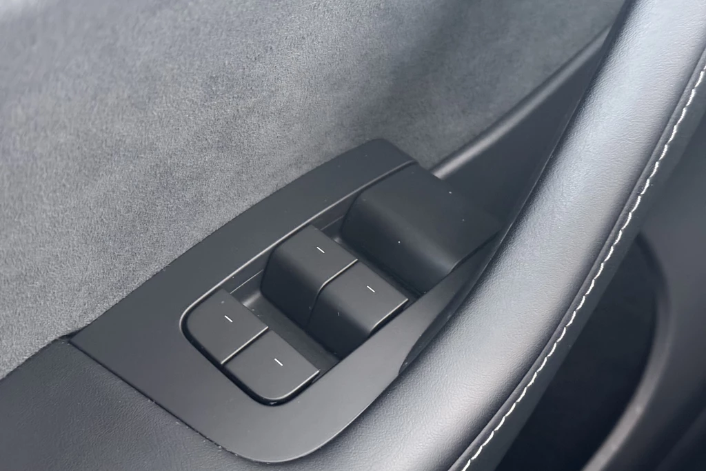 Tesla Model Y – foto 18