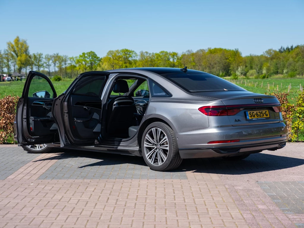 Audi A8 – foto 8