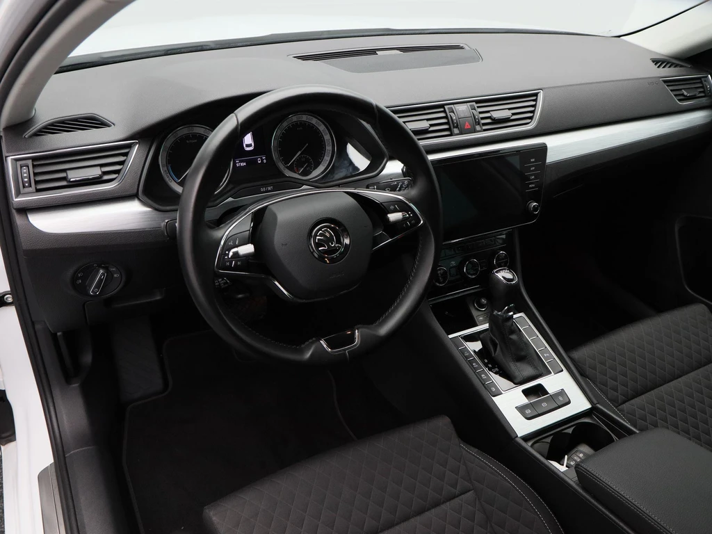 Škoda Superb – foto 9
