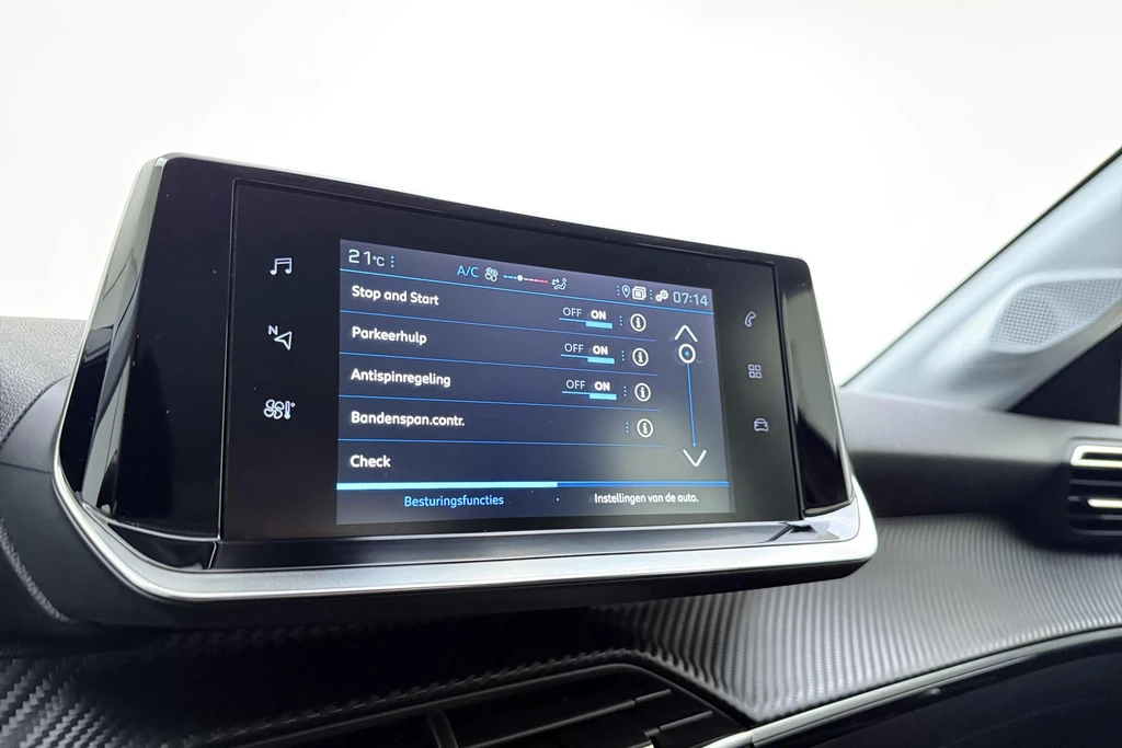 Peugeot 208 – foto 24