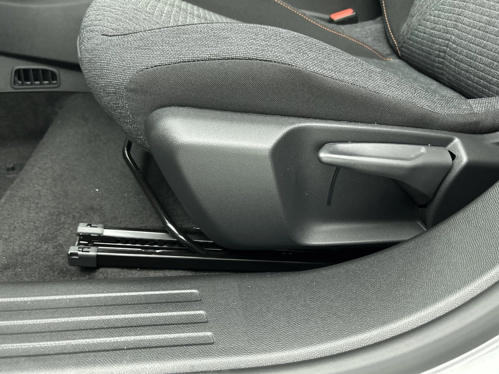 Peugeot e-2008 – foto 22