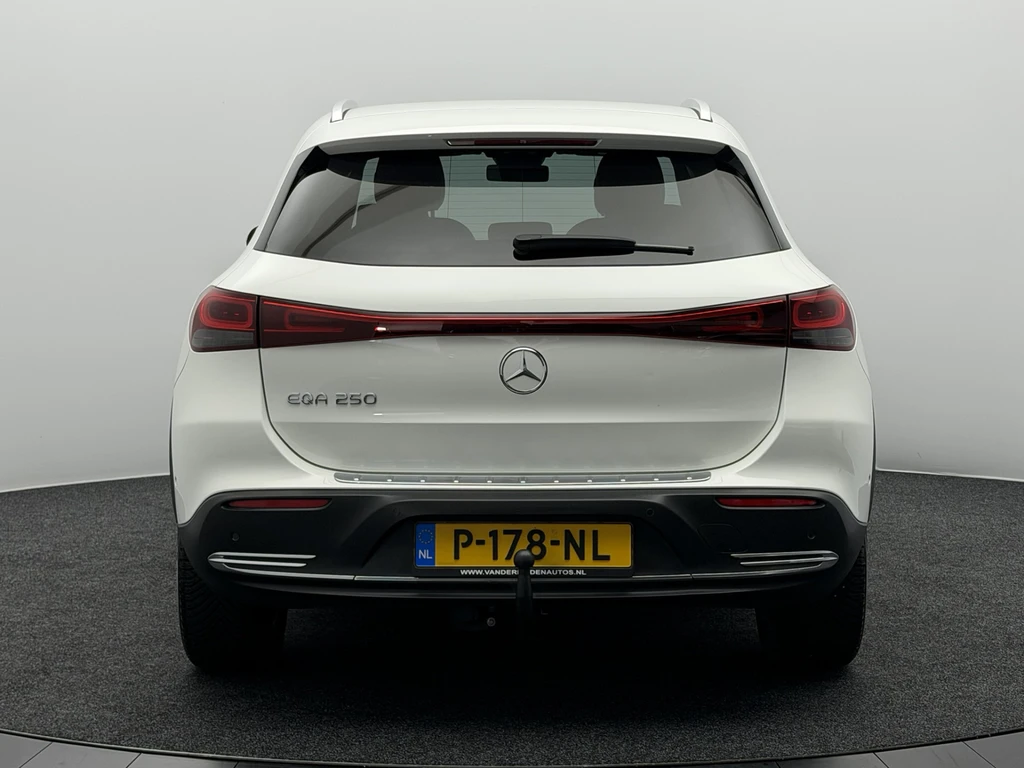 Mercedes-Benz EQA – foto 4