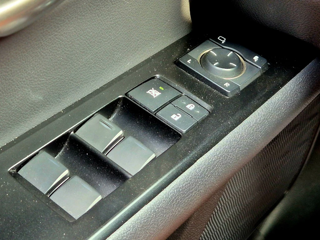 Lexus UX – foto 40