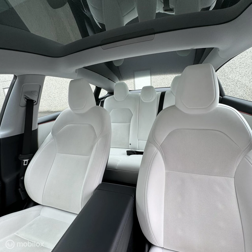 Tesla Model 3 – foto 9