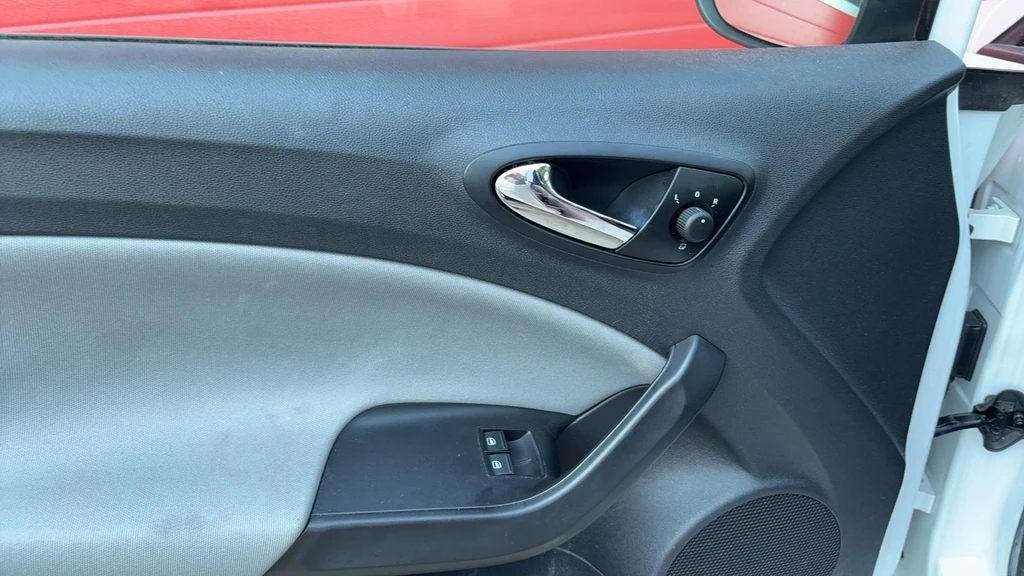 SEAT Ibiza – foto 5