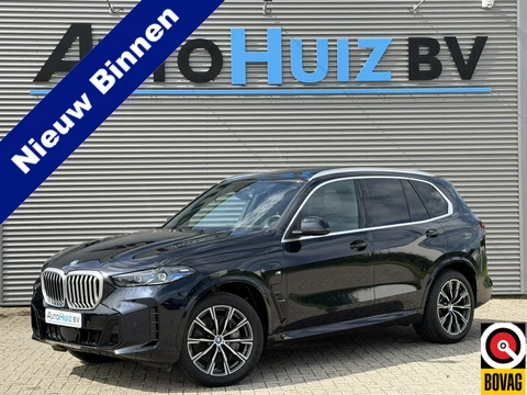 BMW X5 xDrive50e M Sport Sky Lounge Panoramadak Wegklapbare trekhaak Harman-Kardon Sound Keyless Entry Head-Up Display Comfortzetels