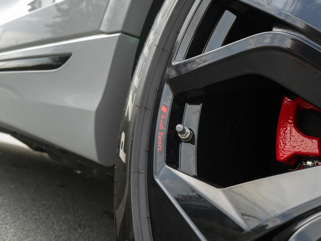 Audi Q8 – foto 20