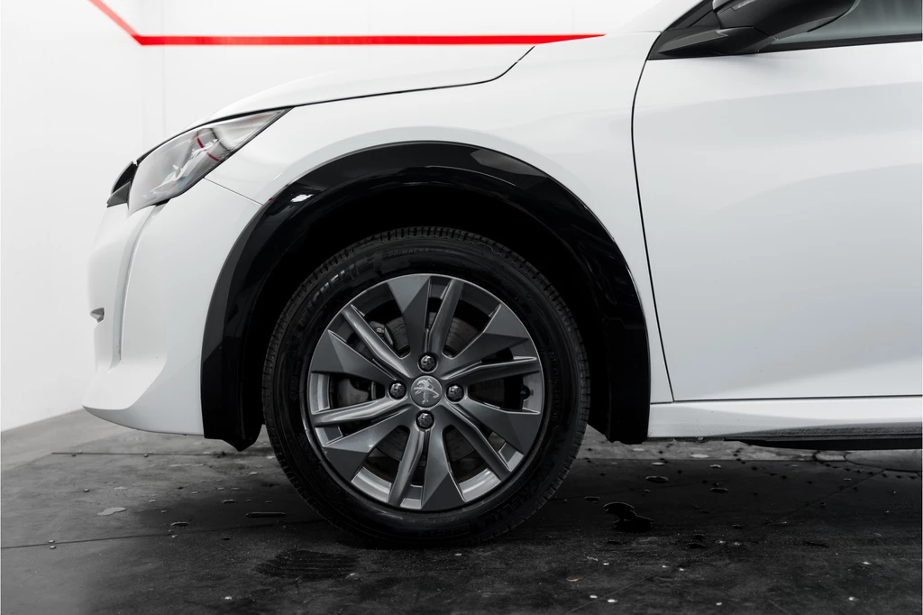 Peugeot e-208 – foto 16