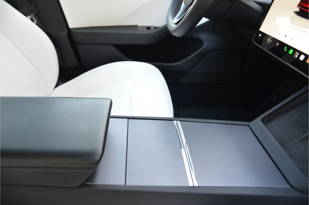 Tesla Model 3 – foto 8