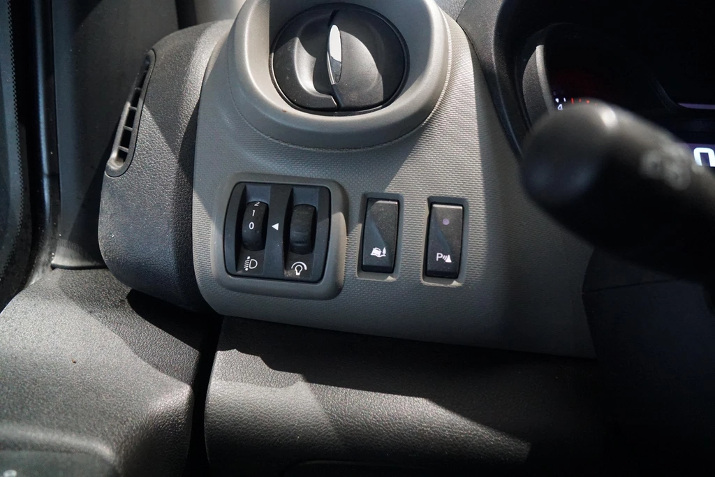 Nissan NV300 – foto 24