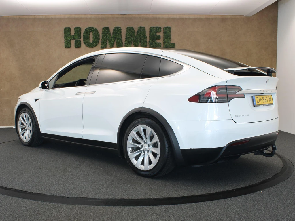 Tesla Model X – foto 4
