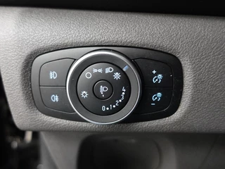 Ford Transit Custom – thumbnail 22