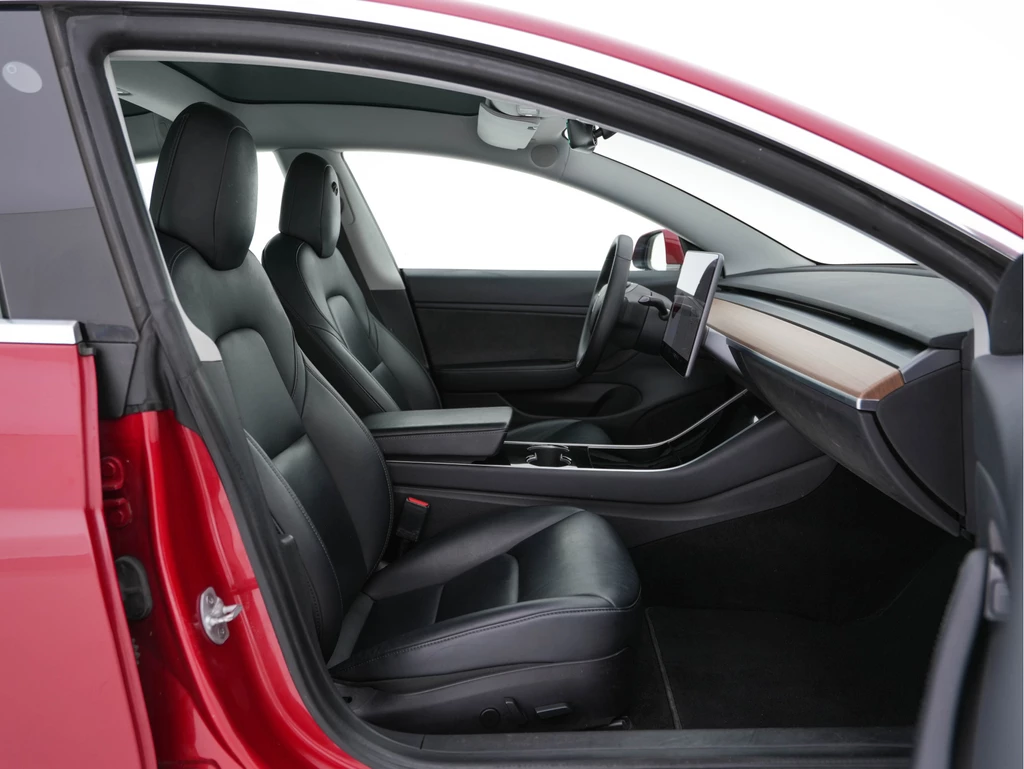 Tesla Model 3 – foto 12