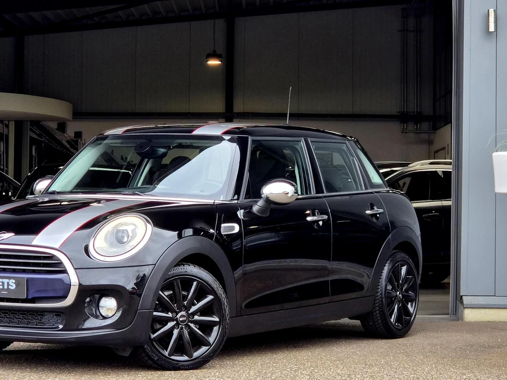 MINI 5-deurs – foto 2