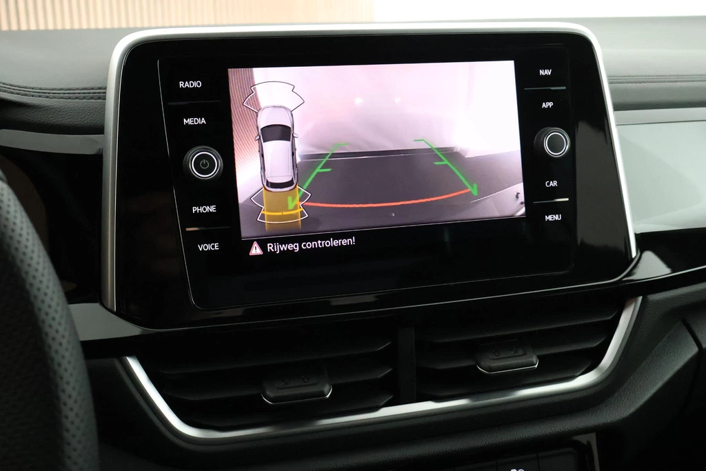 Volkswagen T-Roc – foto 10