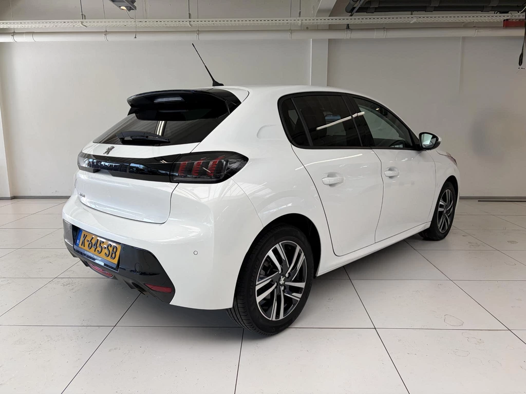 Peugeot 208 – foto 6