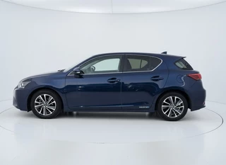 Lexus CT – thumbnail 2