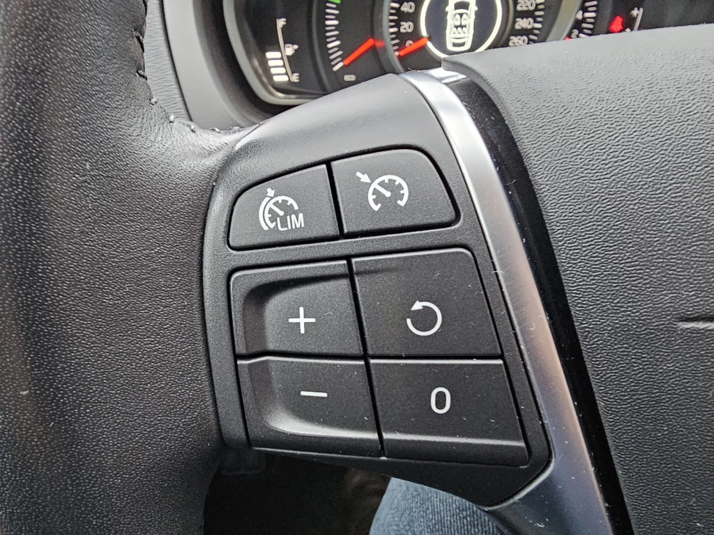 Volvo V40 – foto 14
