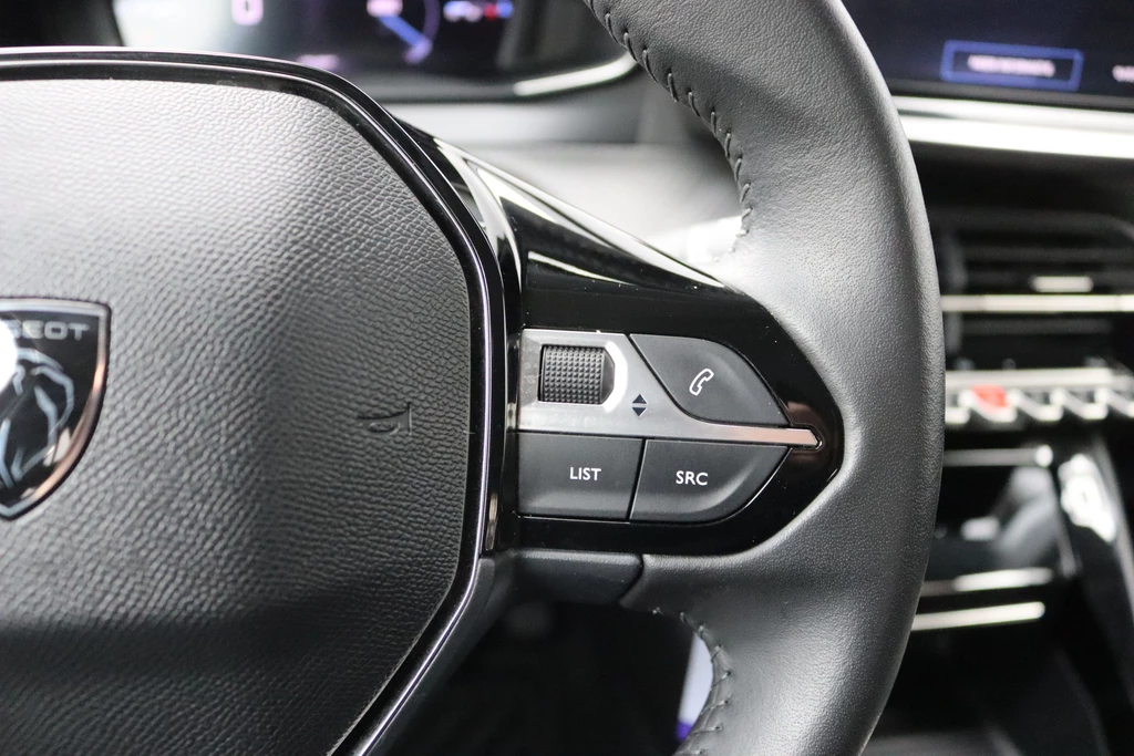 Peugeot 208 – foto 18