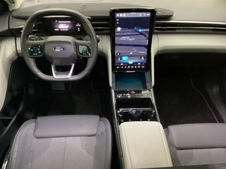 Ford Explorer – thumbnail 4