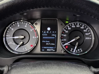 Toyota Hilux – thumbnail 24