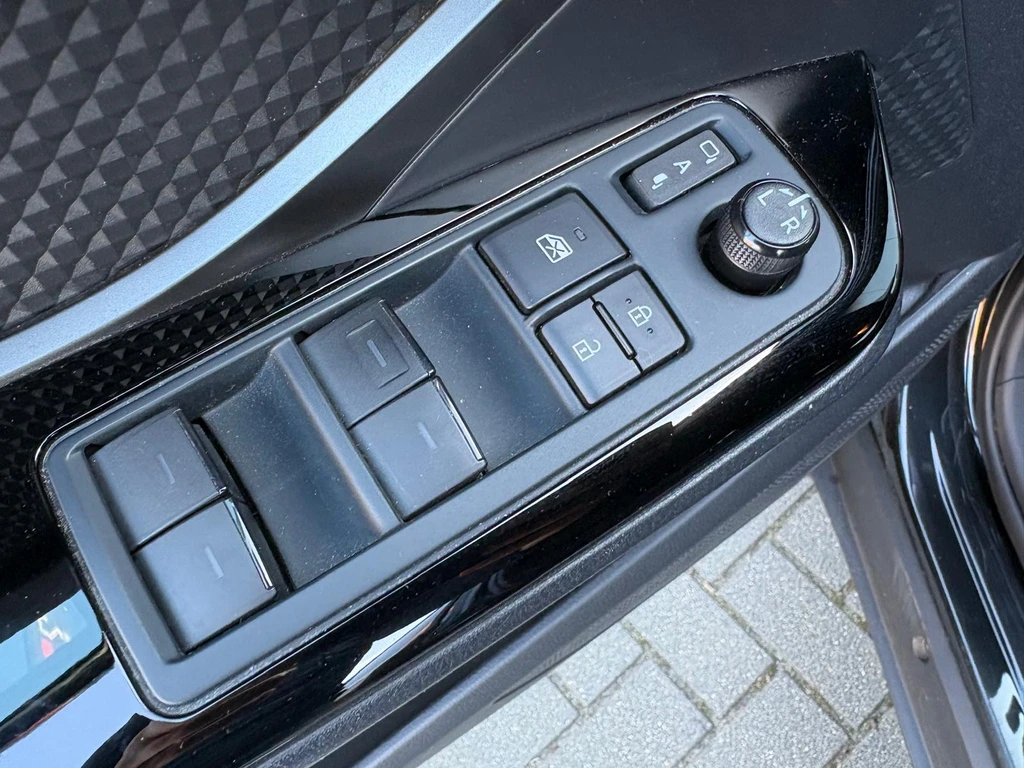 Toyota C-HR – foto 27