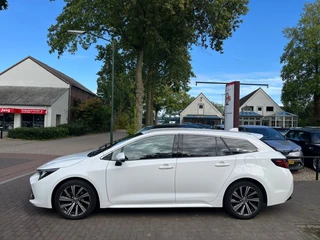 Toyota Corolla Touring Sports – thumbnail 2
