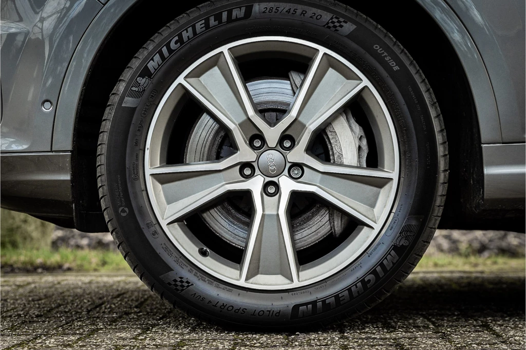 Audi Q7 – foto 18