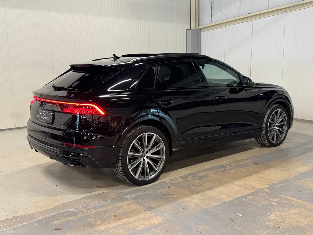 Audi Q8 – foto 7