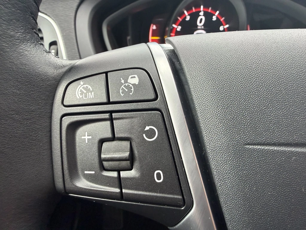 Volvo V40 – foto 34