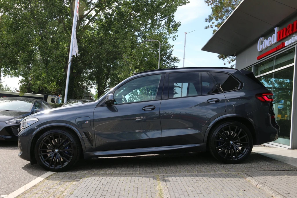 BMW X5 – foto 2
