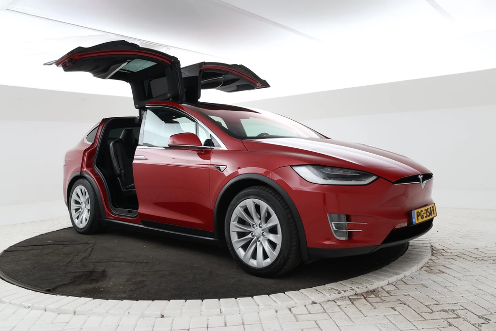 Tesla Model X – foto 6